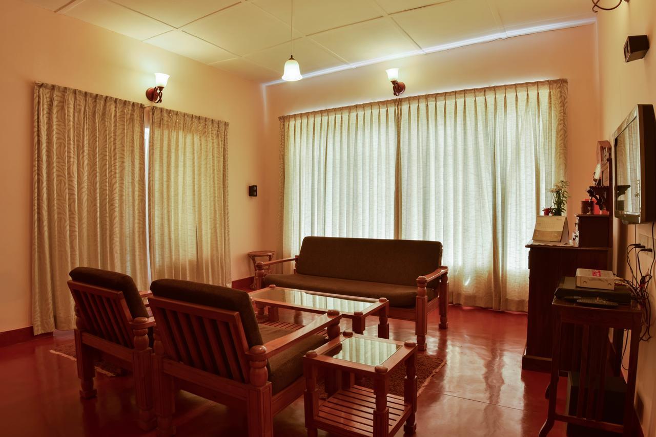 Hotel Manalar Gudalur  Esterno foto